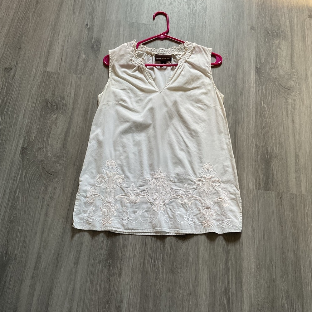 Elegant White Sleeveless Top